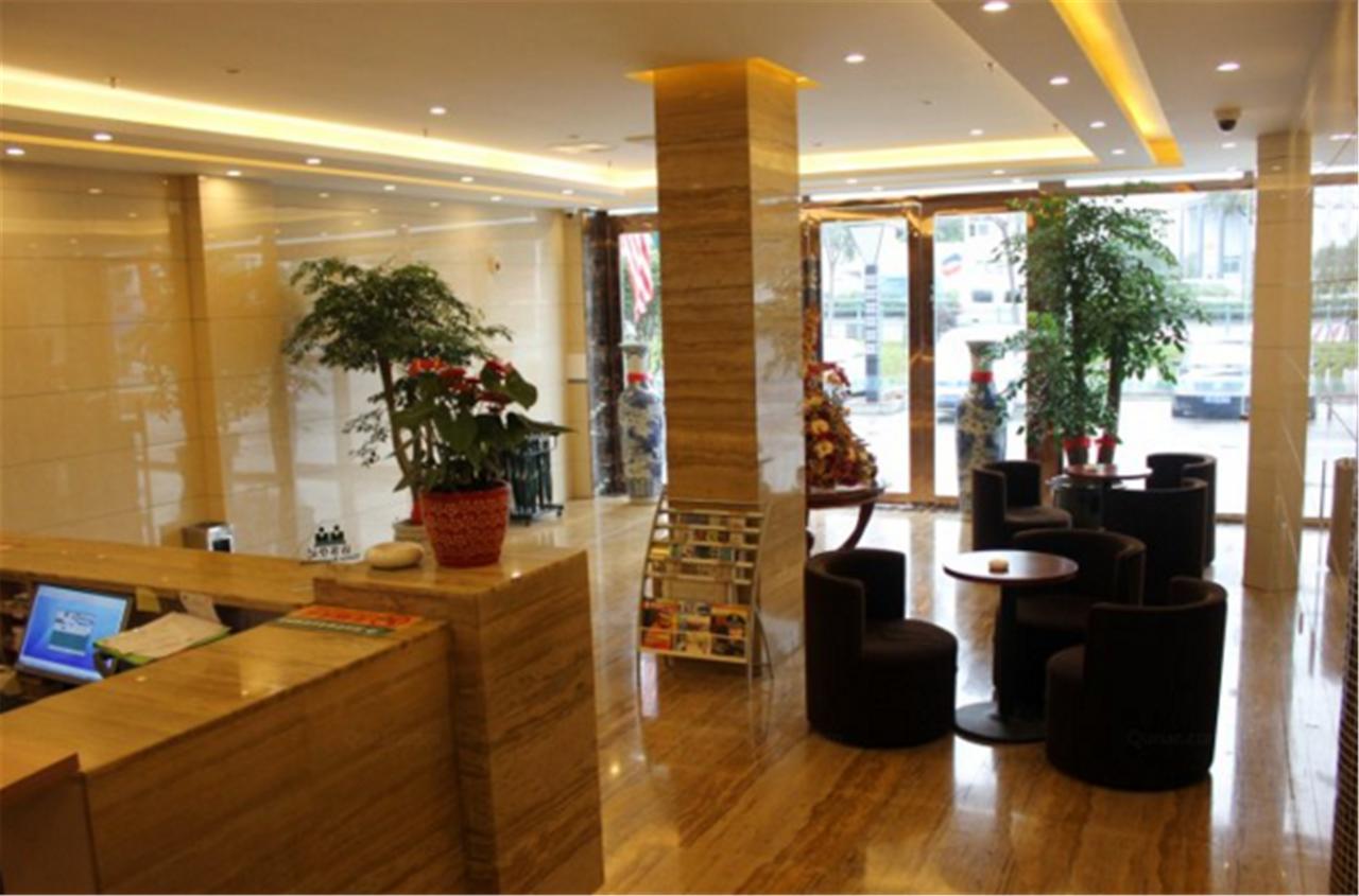 Greentree Inn Shanghai Hongqiao Hub Cao'An Road Huajiang Branch Road Express Hotel Jiading Екстериор снимка