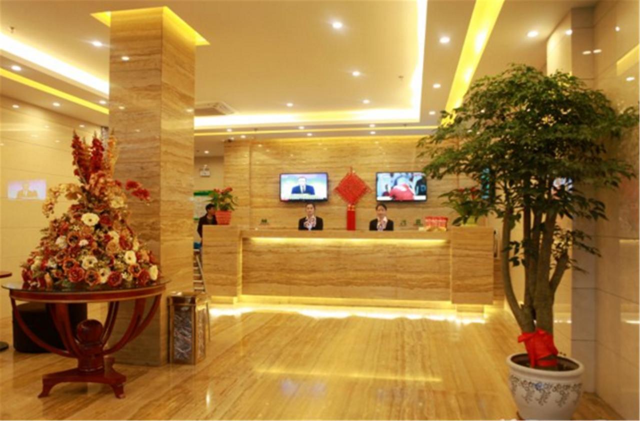 Greentree Inn Shanghai Hongqiao Hub Cao'An Road Huajiang Branch Road Express Hotel Jiading Екстериор снимка